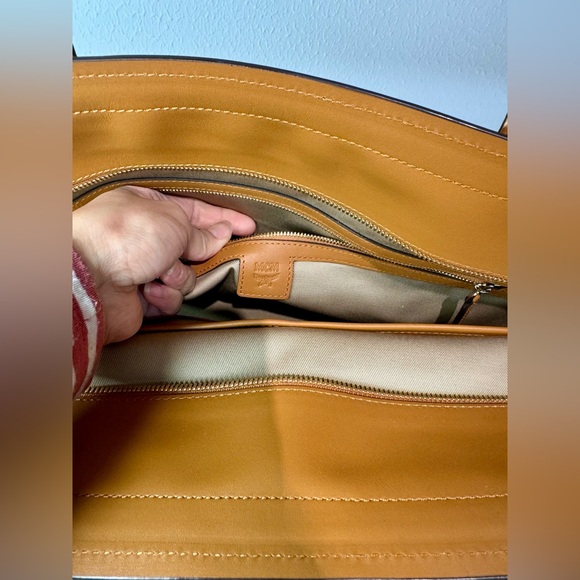 AUTH NWT MCM Anya Zip Top Medium Coated Canvas Shopper Tote In Multi - Picture 5 of 7